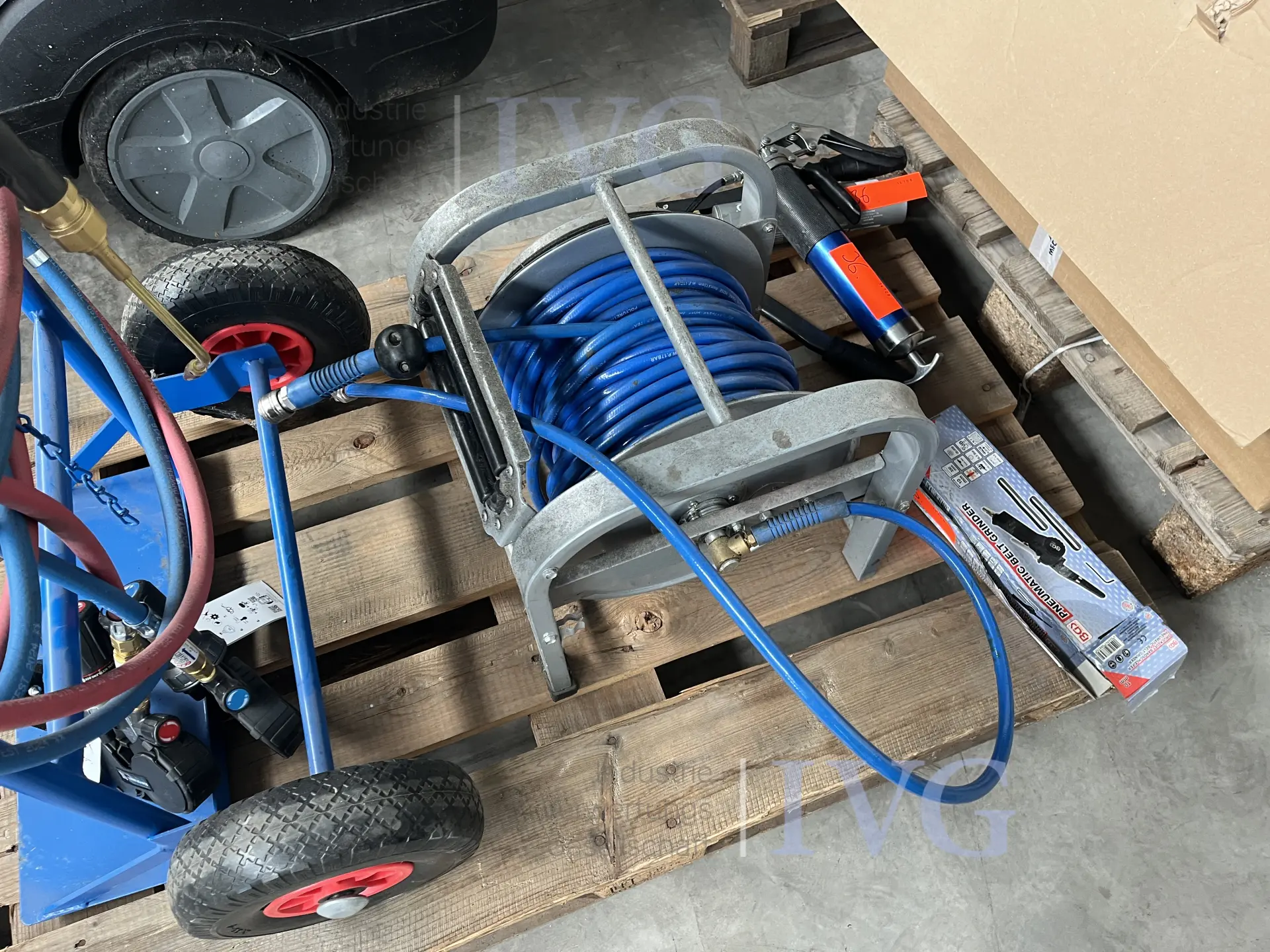Schlauchtrommel mit Druckluftschlau